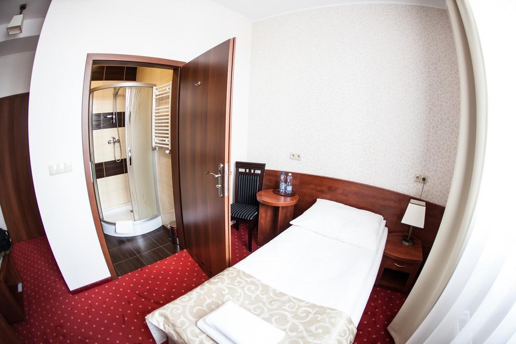 Hotel Stara Gorzelnia Lichen Stary Bilik gambar